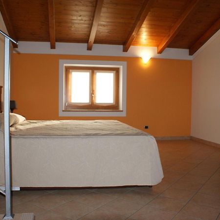 Relais Corte Pontigliardo Colà Exteriör bild
