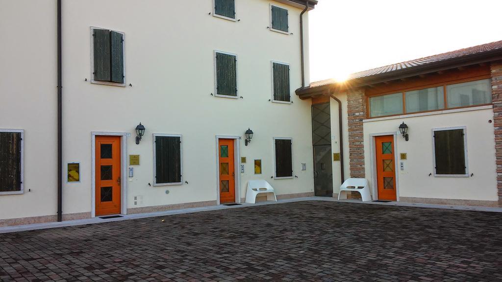 Relais Corte Pontigliardo Colà Exteriör bild