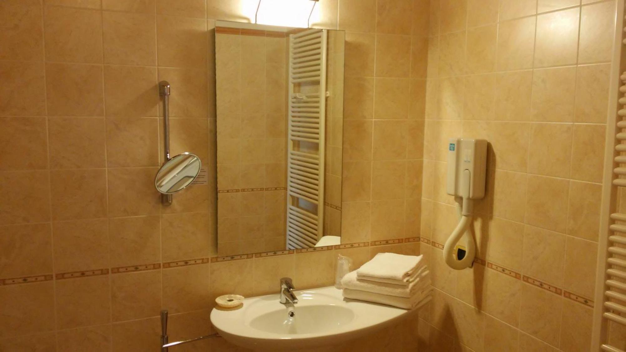 Relais Corte Pontigliardo Colà Rum bild