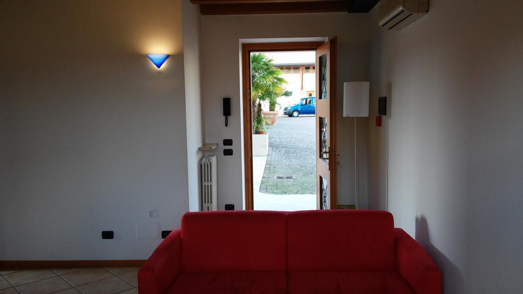 Relais Corte Pontigliardo Colà Exteriör bild